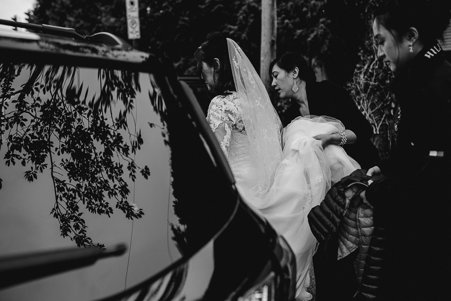 vancouver wedding photographer (17).jpg