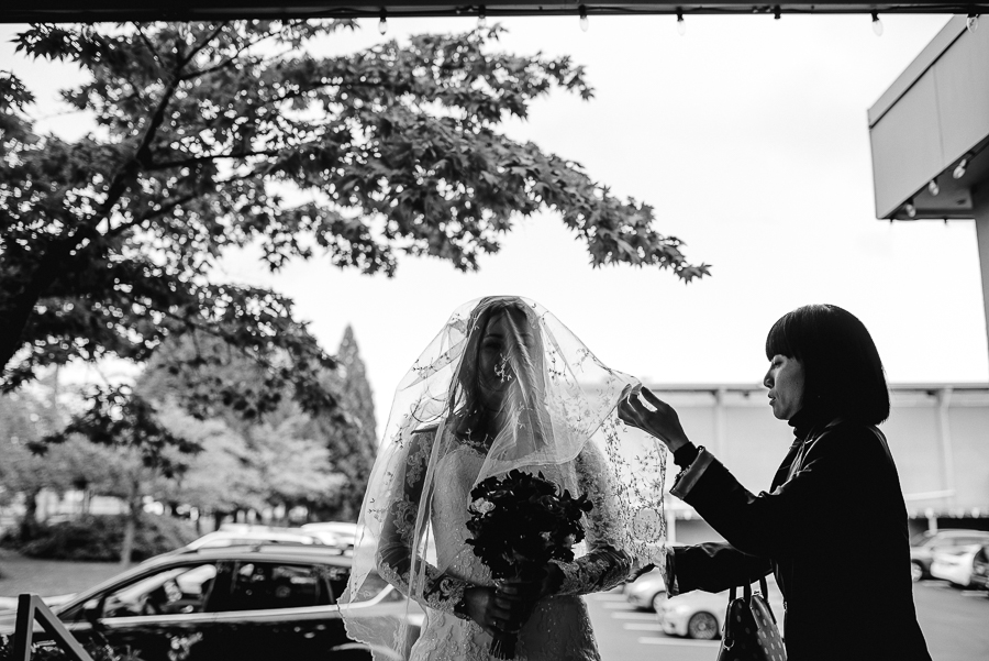 vancouver wedding photographer (24).jpg