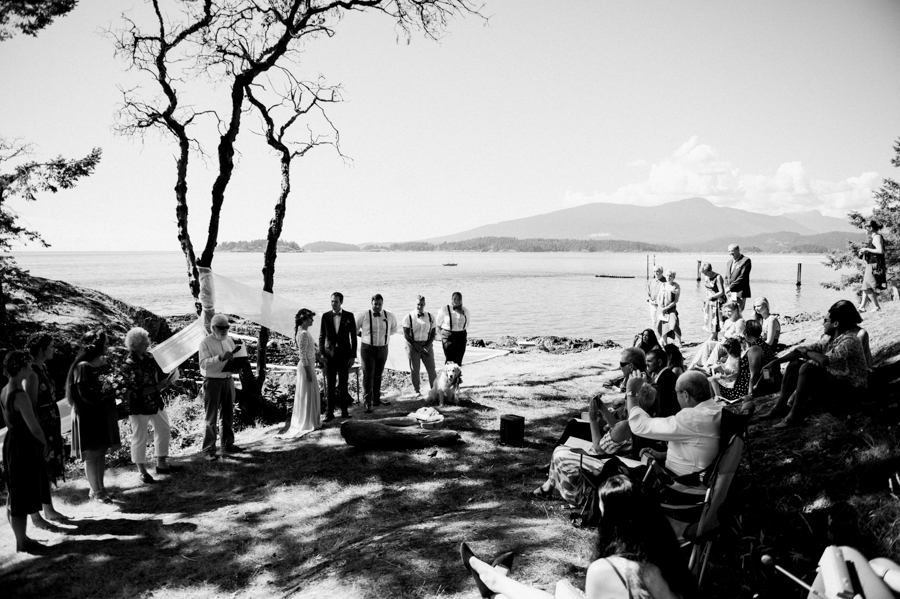 bowen island wedding photographer (96).jpg